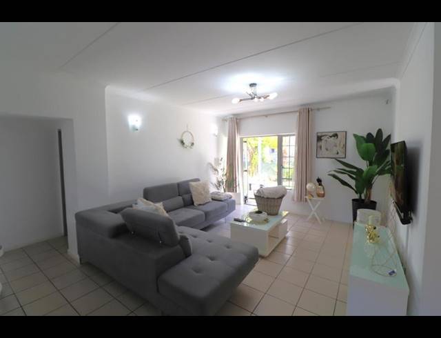 3 BEDROOM APARTMENT FOR SALE IN DOUGLASDALE